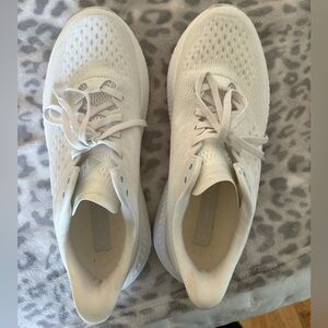 Hoka White Mach 6 Shoes